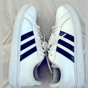 Women’s Adidas Grand Court sneakers size 9